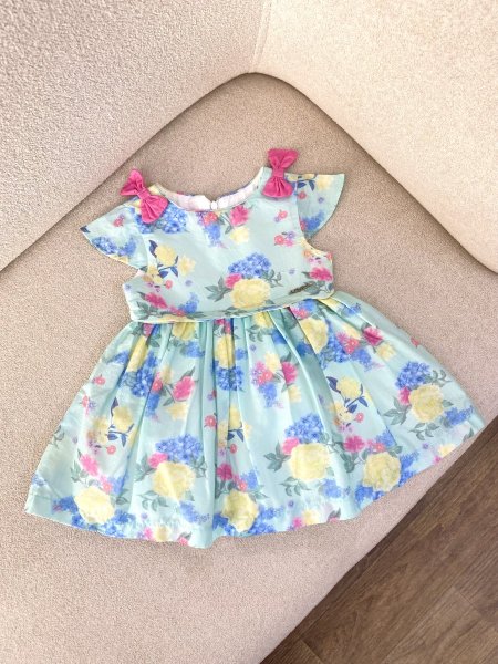 فستان مورد ألوان صيفية